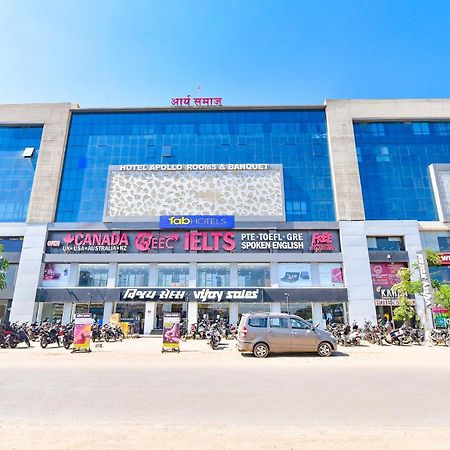 OYO 9805 Hotel Apollo Naroda Exterior foto