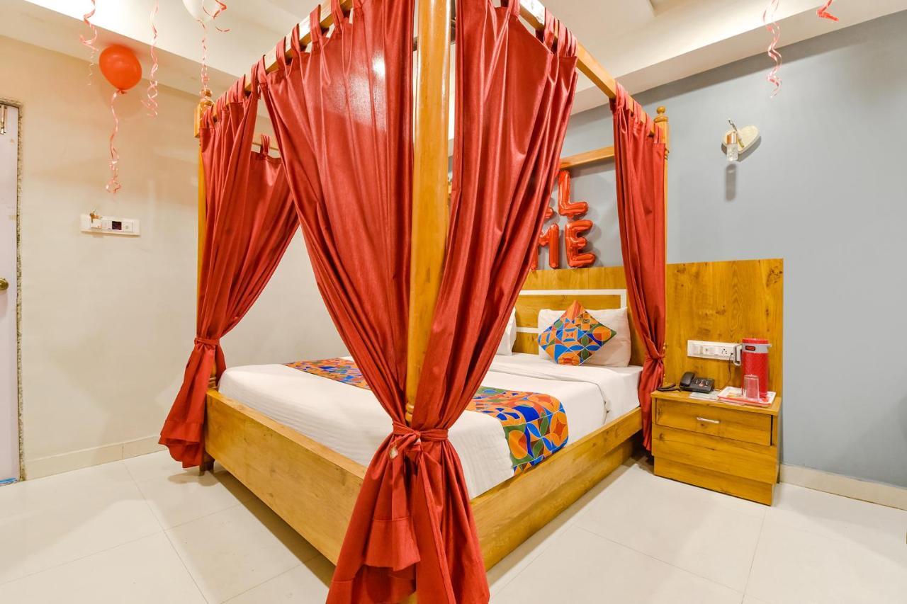 OYO 9805 Hotel Apollo Naroda Exterior foto